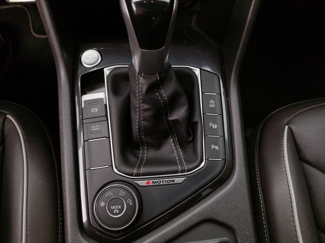 Volkswagen Tiguan 2.0 TSI DSG IQ.Drive R-Line