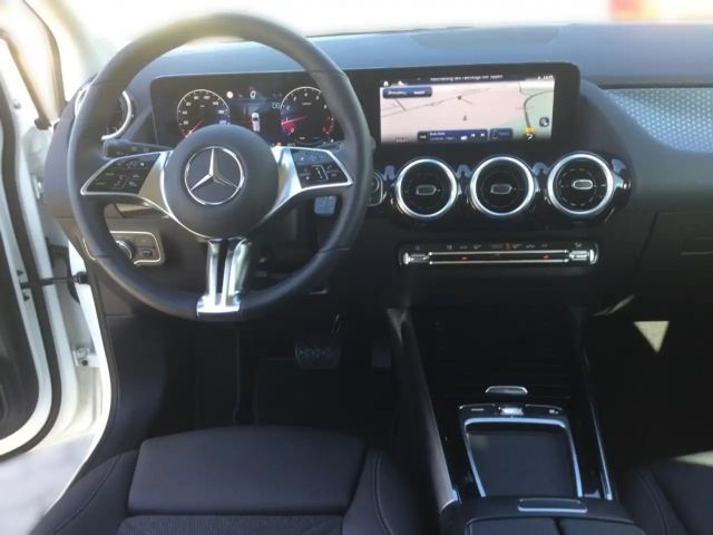 Mercedes-Benz B 180 Progressive