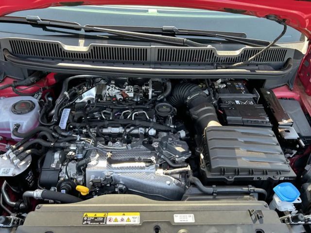 Volkswagen Caddy 5-Sitzer Motor: 2,0 l TDI EU6 SCR 75 kW Getriebe: 6-Gang-Sch