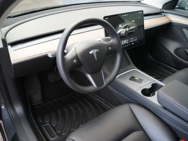 Tesla Model 3 Standard Range