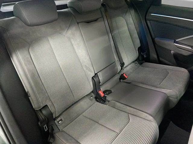 Audi Q3 35 TFSI S-Line