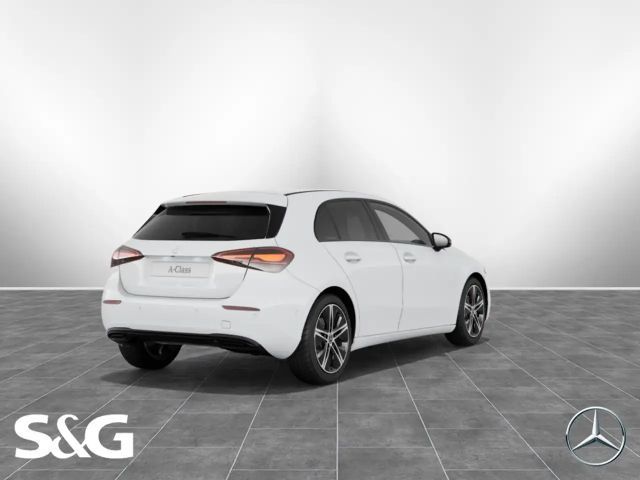 Mercedes-Benz A 200 KAMERA+CARPLAY+LED+NIGHT PAKET+MBUX+18"