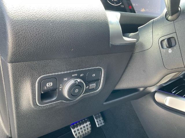 Mercedes-Benz GLB 200 GLB 200 d