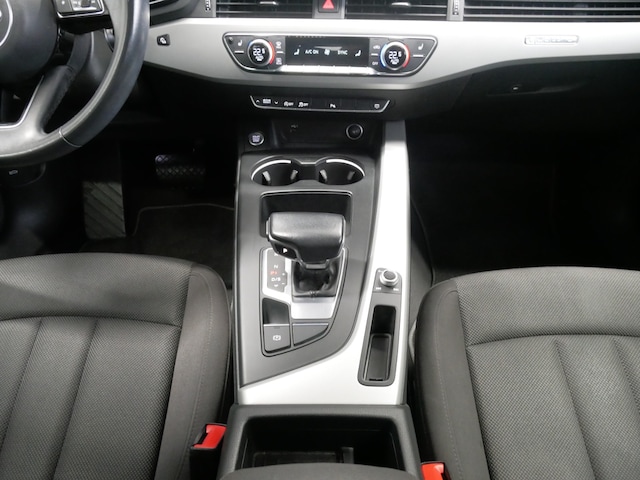 Audi A4 40 TDI Quattro S-Tronic Sedan