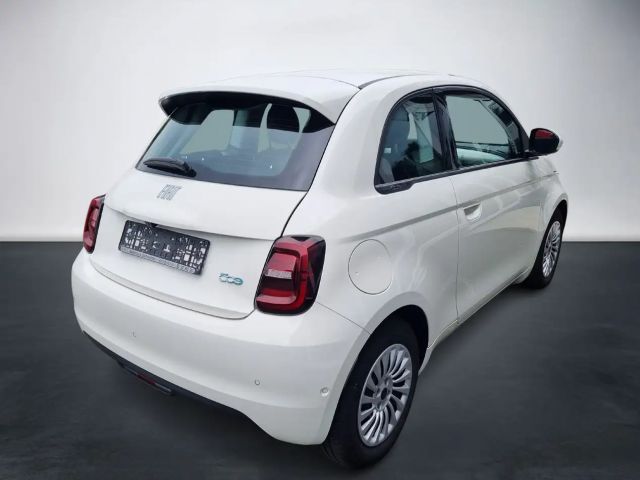 Fiat 500e 42 kWh Icon