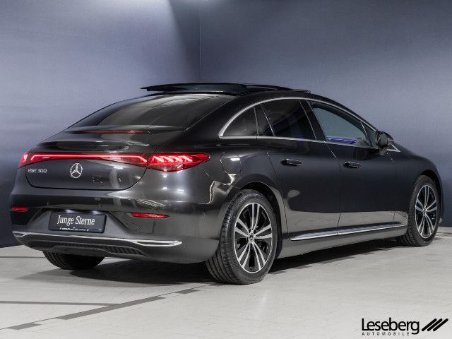 Mercedes-Benz EQE 300 Sedan