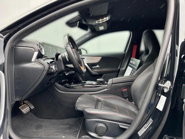 Mercedes-Benz A 35 AMG 4MATIC AMG Line