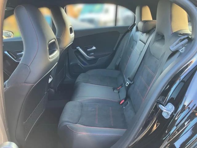 Mercedes-Benz A 200 AMG Line Guard