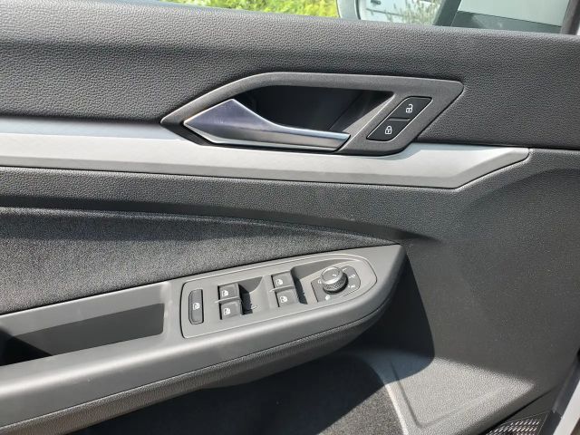 Volkswagen Golf 1.5 TSI Variant