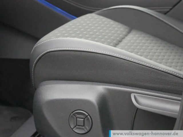 Volkswagen T-Roc 1.5 eTSI DSG IQ.Drive R-Line