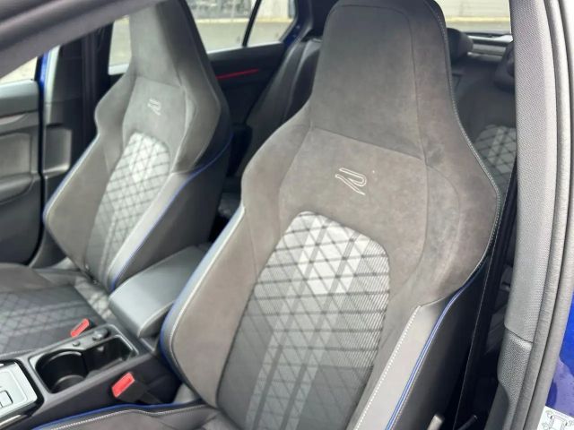 Volkswagen Golf 2.0 TDI DSG Golf VIII R-Line