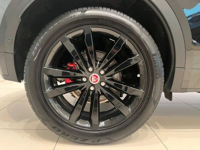 Jaguar E-Pace AWD D200 R-Dynamic SE