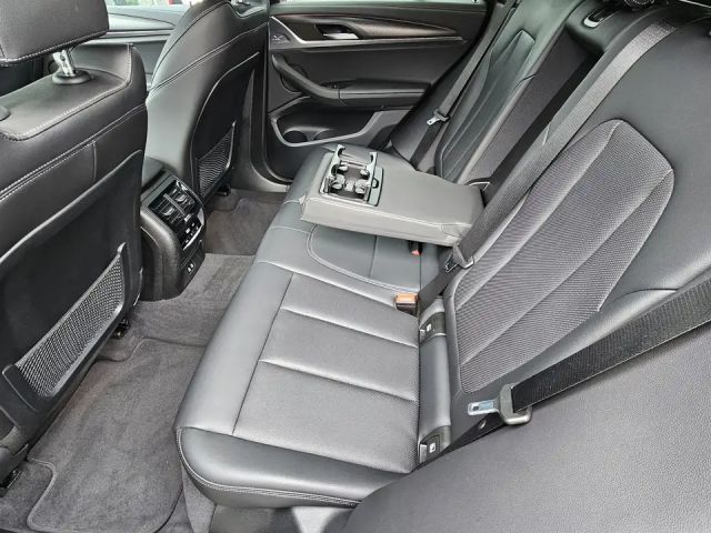 BMW X3 40d 1.HAND | AHK | M-PAKET | LED