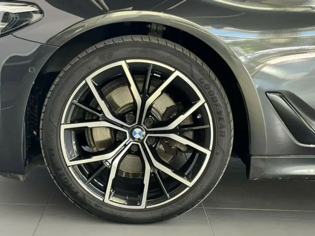 BMW 520 520d M-Sport