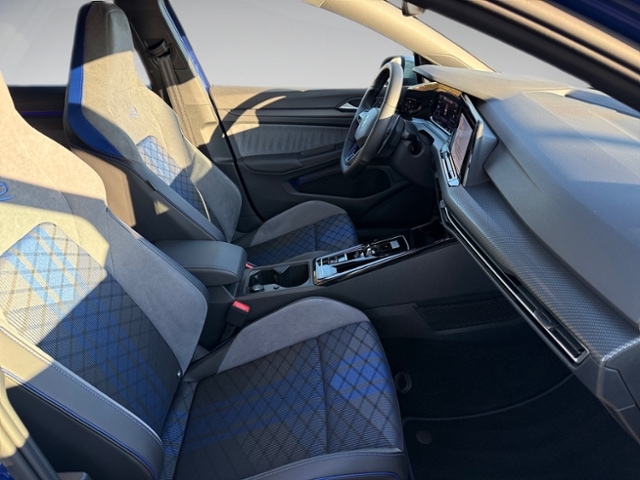 Volkswagen Golf 2.0 TSI Golf VIII