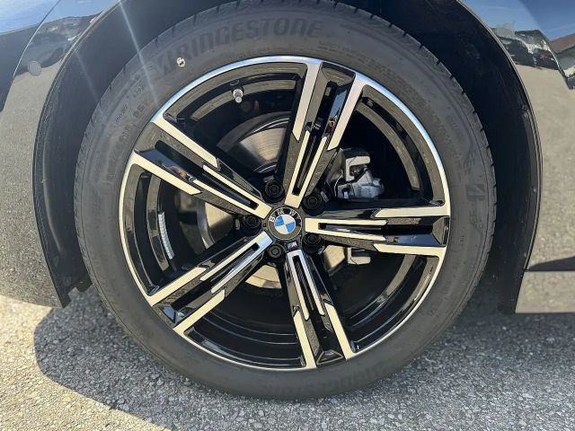 BMW 318 318i M-Sport Sedan