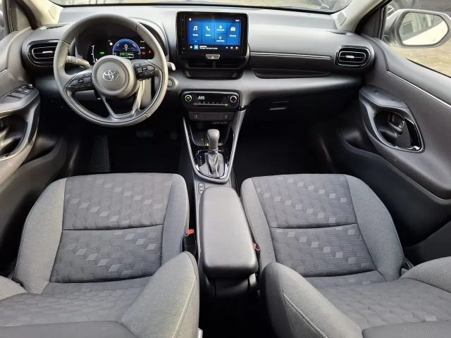 Toyota Yaris Active Hatchback Hybride
