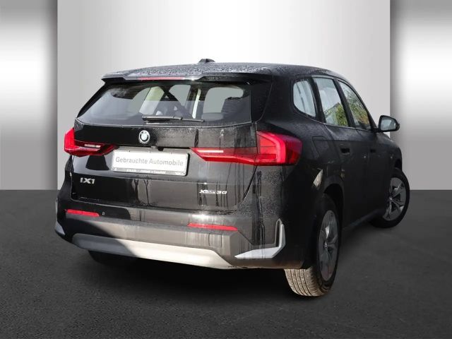 BMW iX1 xDrive30