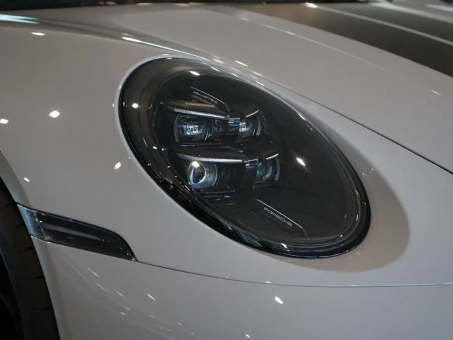 Porsche 992 Cabrio Carrera GTS