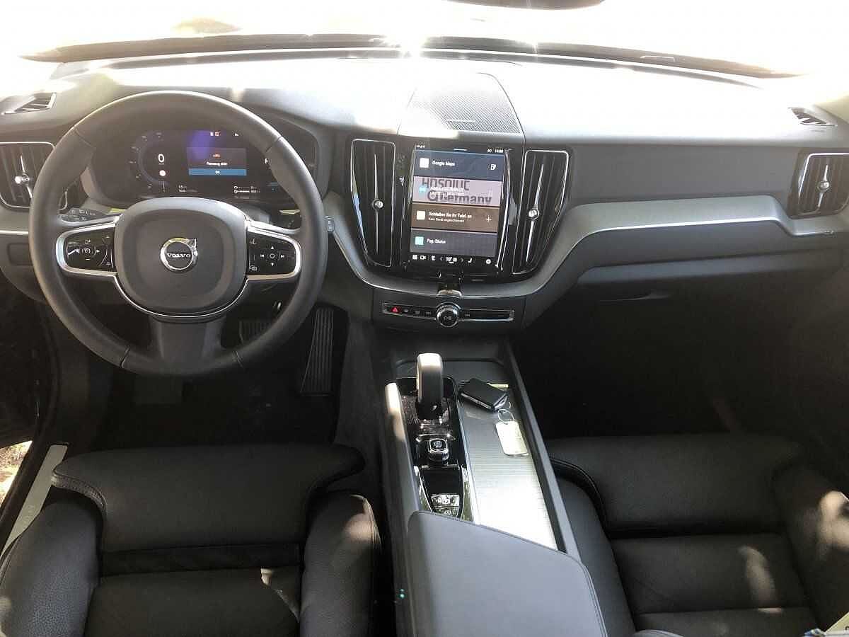 Volvo XC60 AWD Dark Plus T8