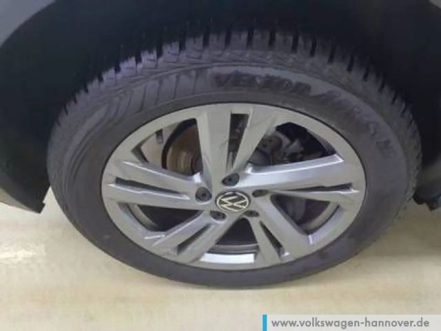 Volkswagen T-Roc 1.5 TSI DSG R-Line