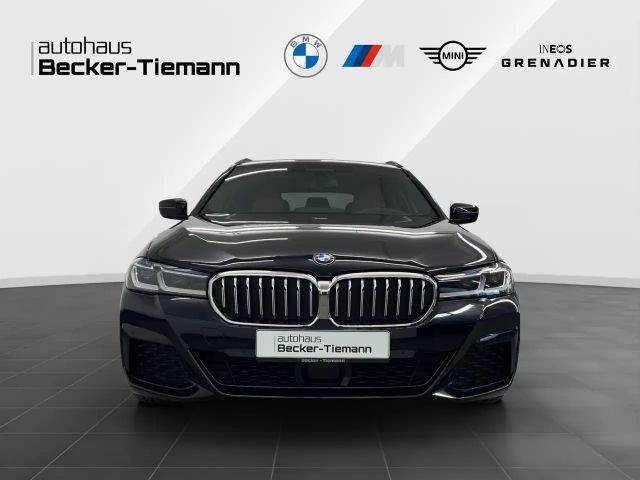 BMW 530 530d M-Sport Touring xDrive