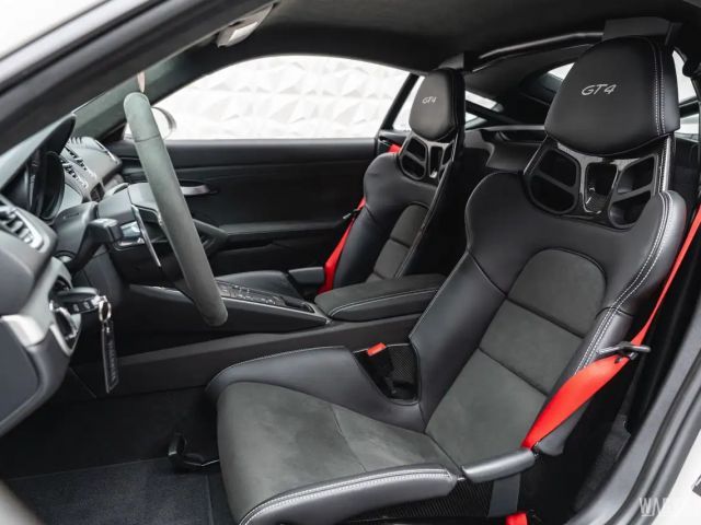 Porsche Cayman 718 Coupé