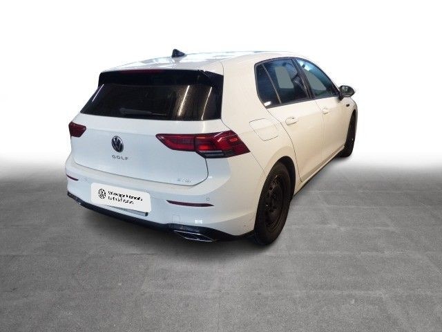 Volkswagen Golf 1.5 eTSI Golf VIII R-Line