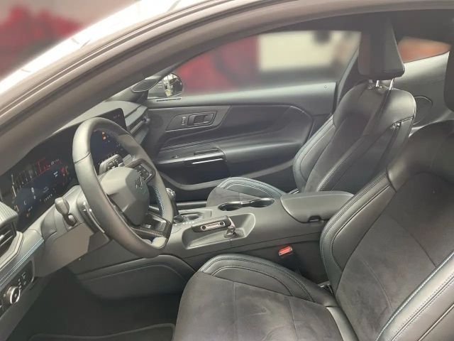 Ford Mustang Fastback GT 5.0 V8