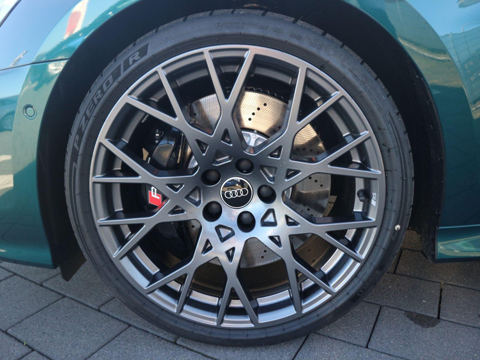 Audi RS3 S-Tronic Sedan