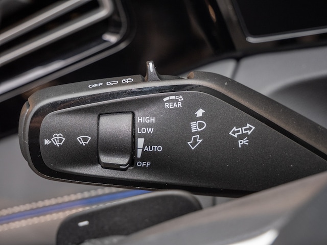 Volkswagen Tiguan Tiguan 2.0 TDI R-Line 4Motion MATRIX-LED 360°