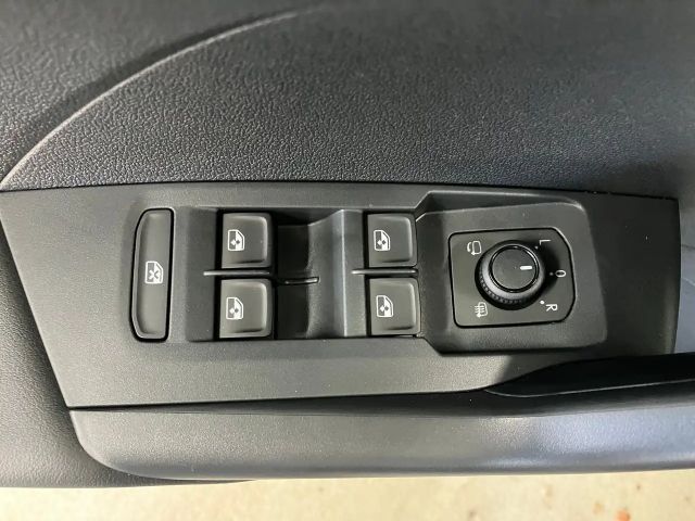 Volkswagen T-Cross 4Me TSI