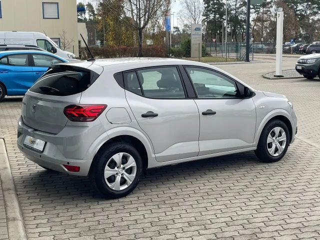 Dacia Sandero Essential