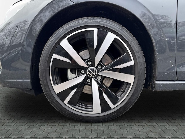 Volkswagen Golf 1.5 eTSI Golf VIII Style