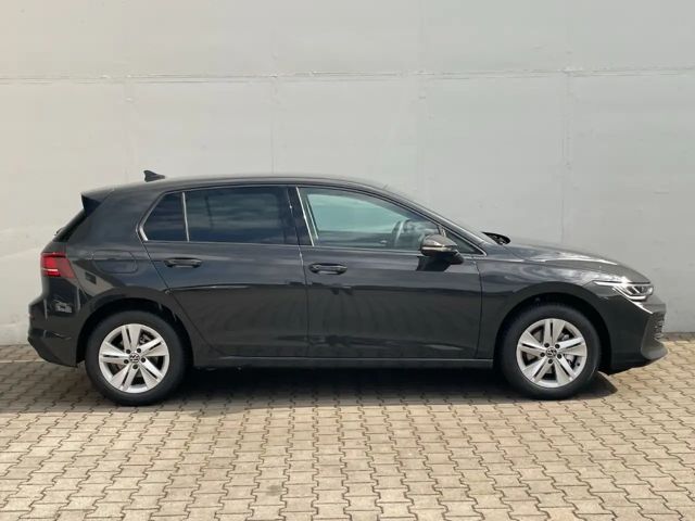 Volkswagen Golf 1.5 eTSI DSG Golf VIII