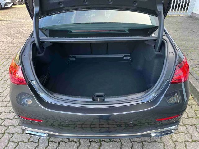 Mercedes-Benz C 300 AMG Line Sedan