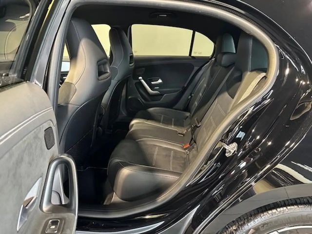 Mercedes-Benz A 250 AMG Line