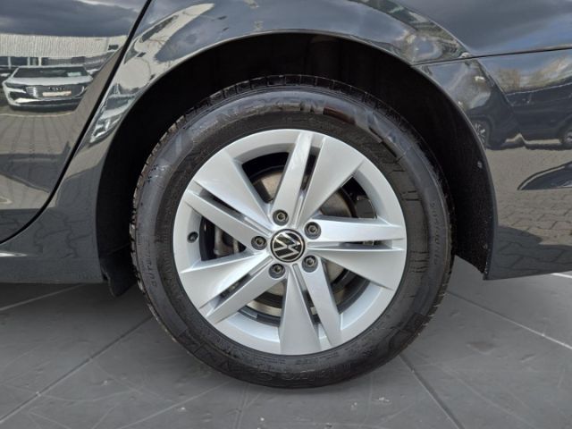 Volkswagen Golf 2.0 TDI DSG Life Variant