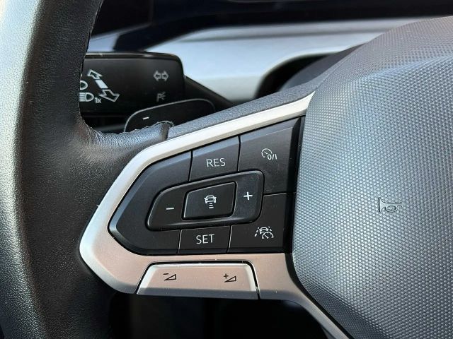 Volkswagen Golf DSG Life Variant