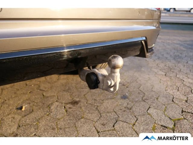 Volvo XC60 AWD Dark Plus