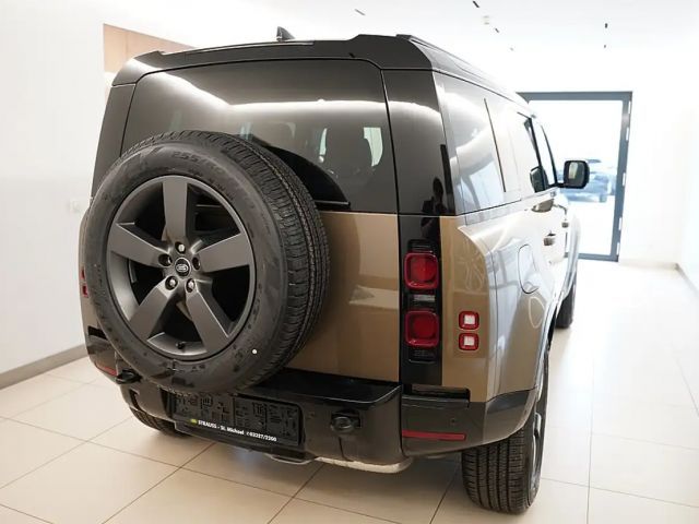 Land Rover Defender 110 D300 Dynamic HSE