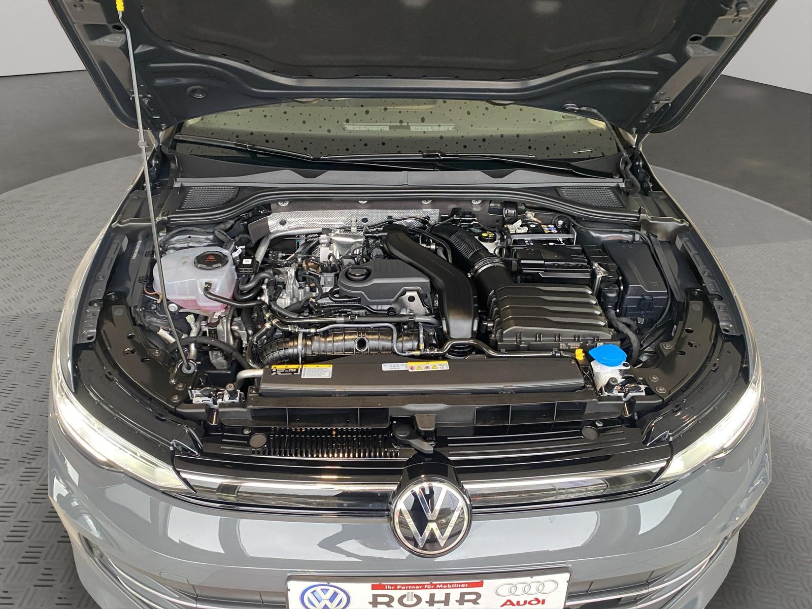 Volkswagen Golf 1.5 eTSI DSG Golf VIII Life