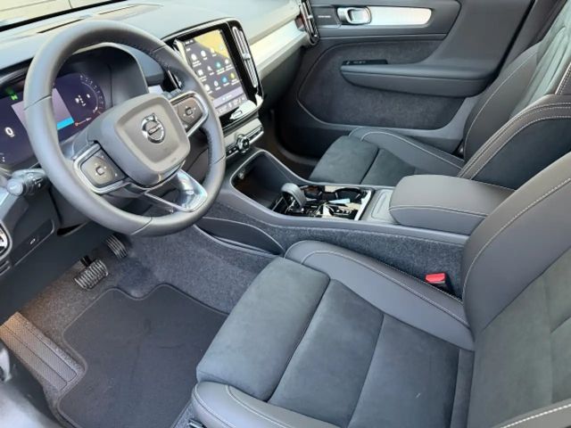 Volvo XC40 Dark Plus