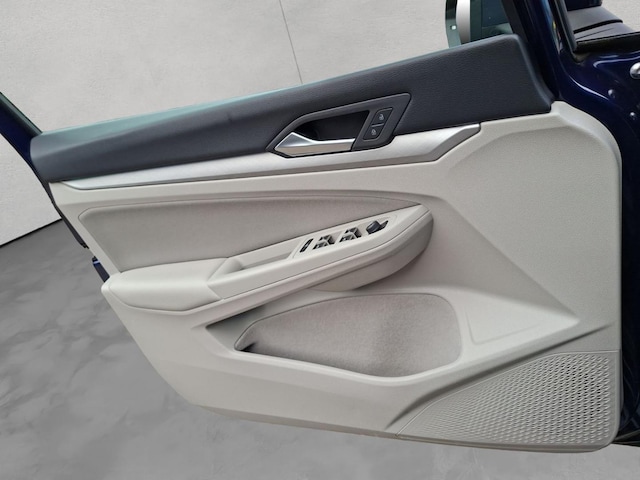 Volkswagen Golf 2.0 TDI Golf VIII Life Variant