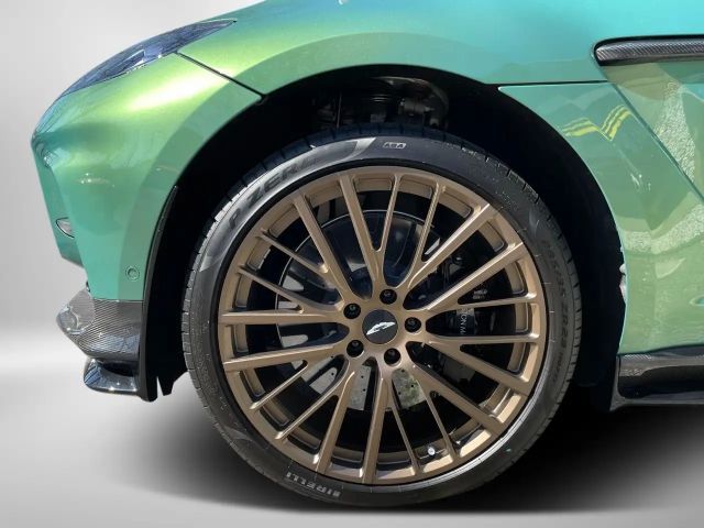 Aston Martin DBX 707 MY25 Full Carbon