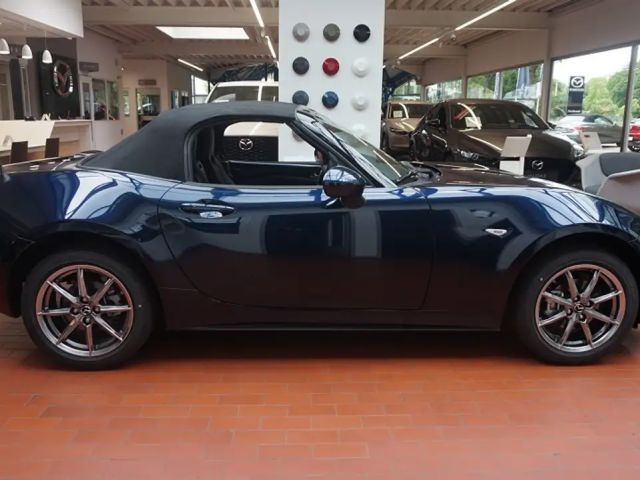 Mazda MX-5 SkyActiv