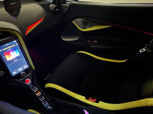 McLaren 750S Coupe *MSO*Voll-Carbon-Paket*Performance P1-Seats*