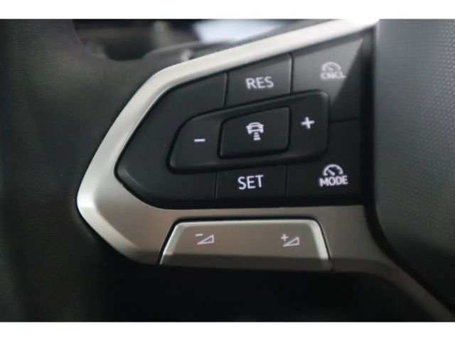 Volkswagen Golf 1.5 eTSI DSG Variant