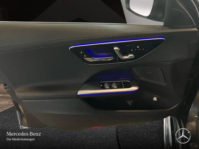 Mercedes-Benz C 200 AMG Line Sedan