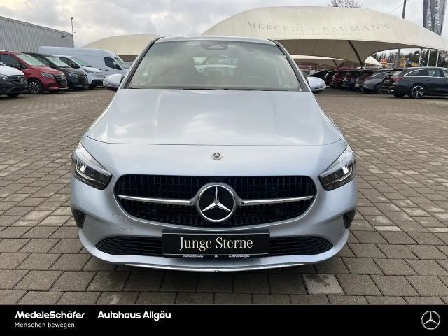 Mercedes-Benz B 220 4MATIC
